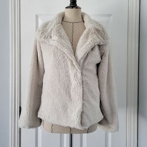 Patagonia Fuzzy Cream Asymmetrical  Jacket
